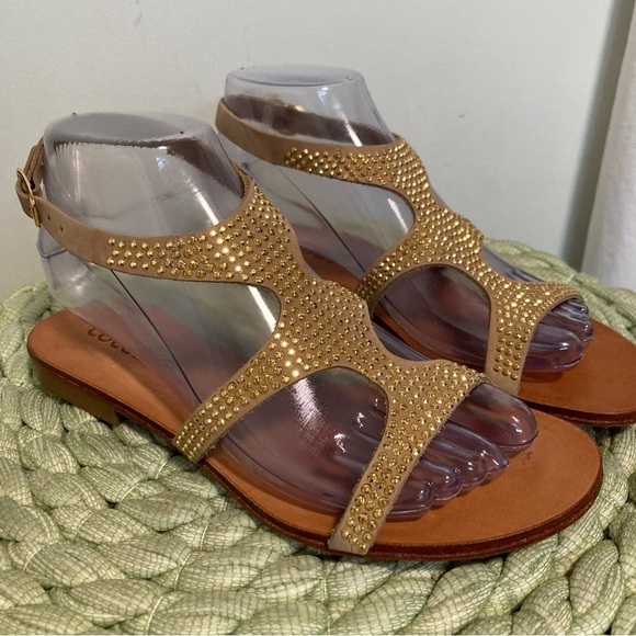 NWT Cocobelle Venus Gold Studded Tan Leather Resort Flat Sandals Size 6 - Picture 1 of 11